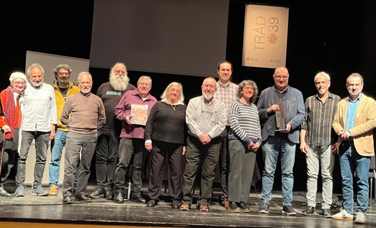 La revista Caramella guanya el premi Joan Amades