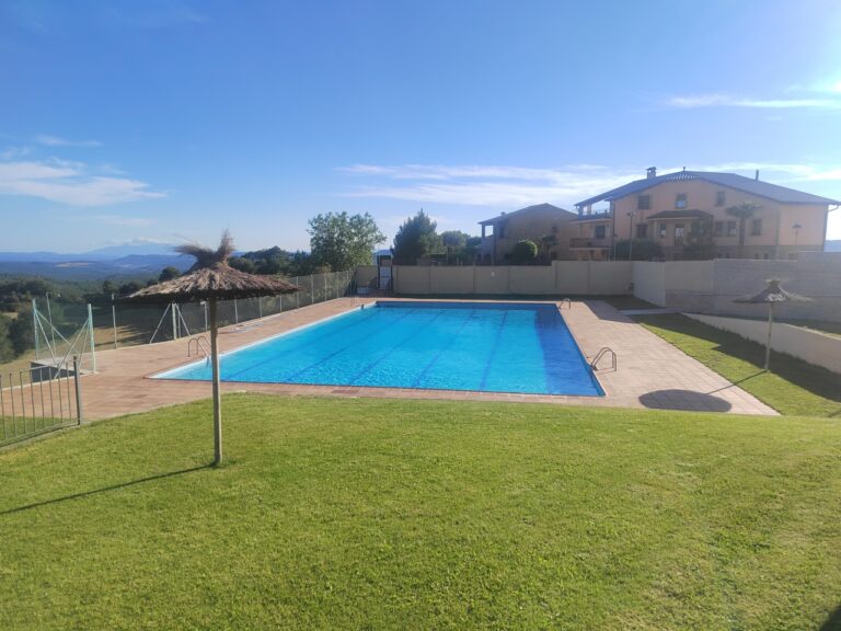 La piscina, l’escola i l’Ateneu són les principals inversions de l’Ajuntament de Sant Feliu