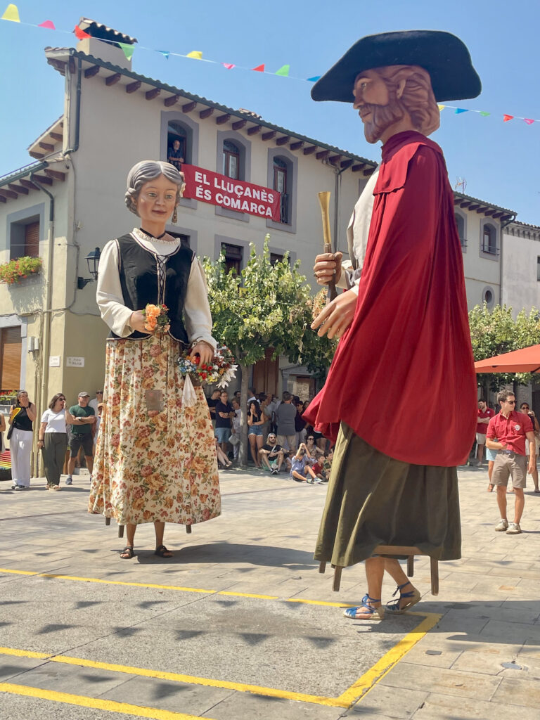 La colla gegantera d’Olost es reactiva i recupera la trobada gegantera deu anys després