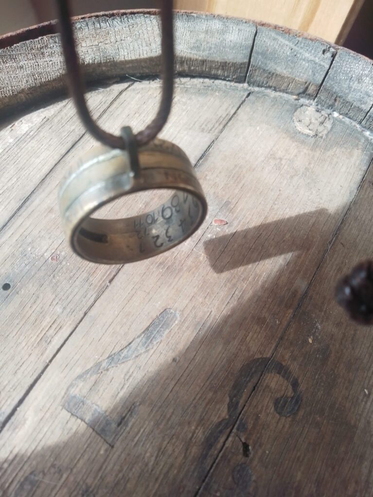 ARA QUE HEM CANVIAT L’HORA