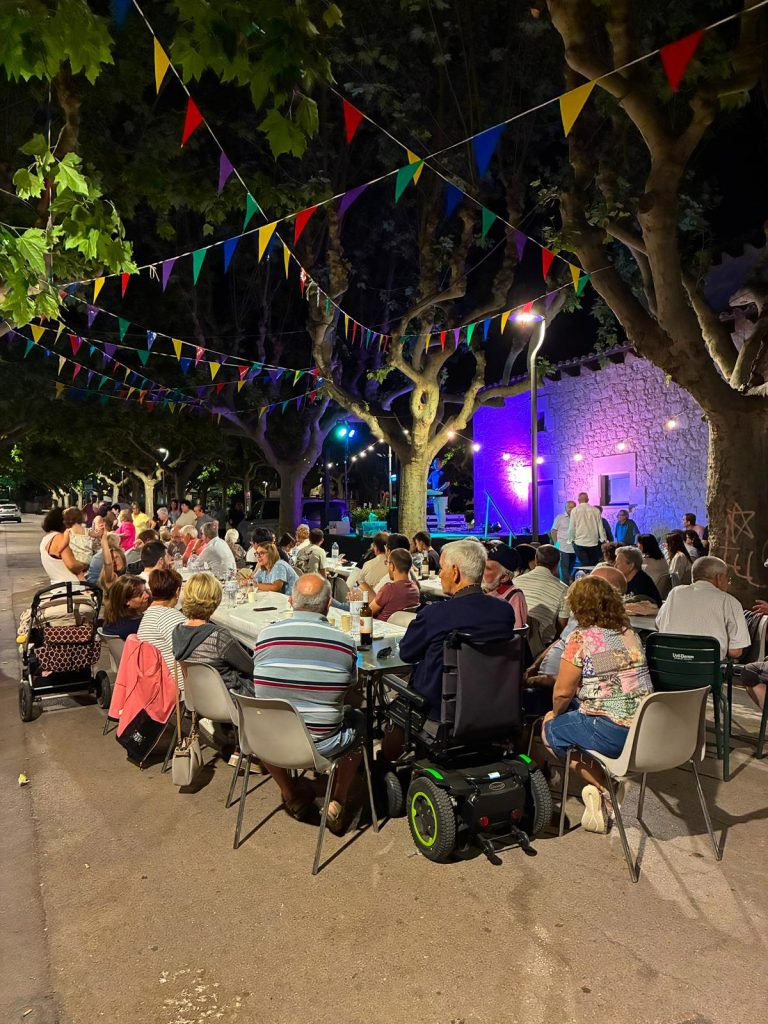 Les festes dels barris, una tradició que inicia tres setmanes de gresca a Prats