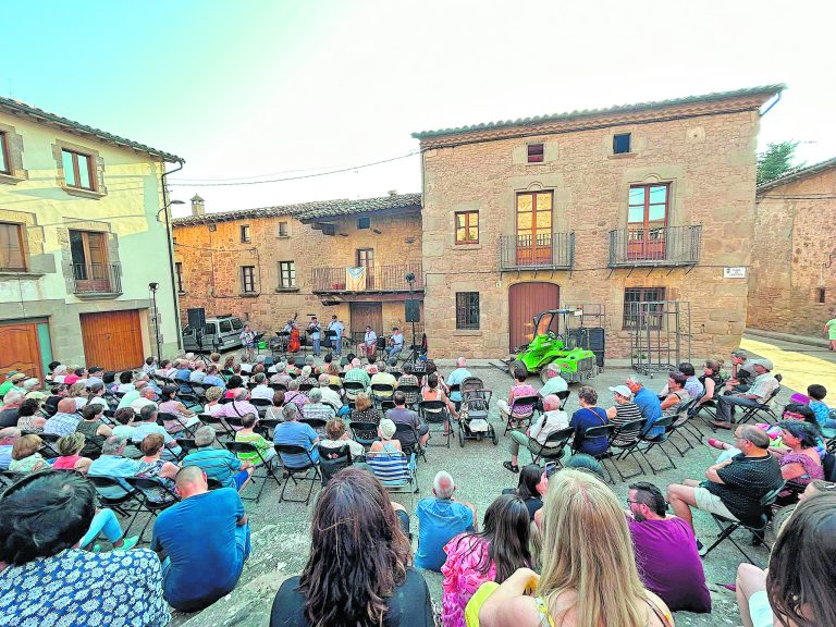 Perafita es prepara per viure una intensa festa major de Sant Pere