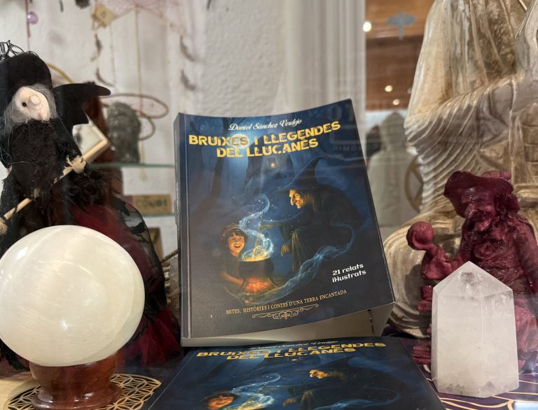 Daniel Sánchez Verdejo publica el llibre Bruixes i Llegendes del Lluçanès
