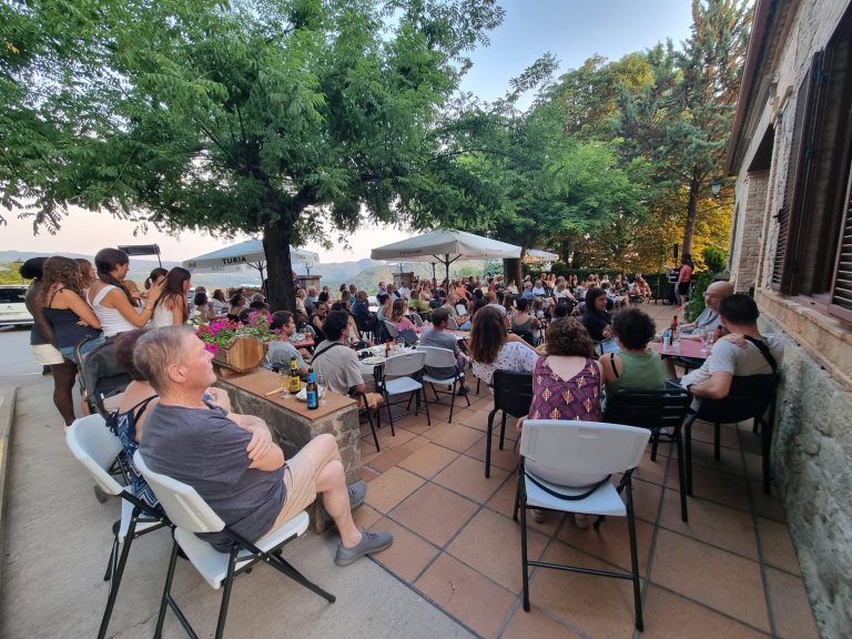 Concerts i sopars a la fresca al Casino d’Alpens